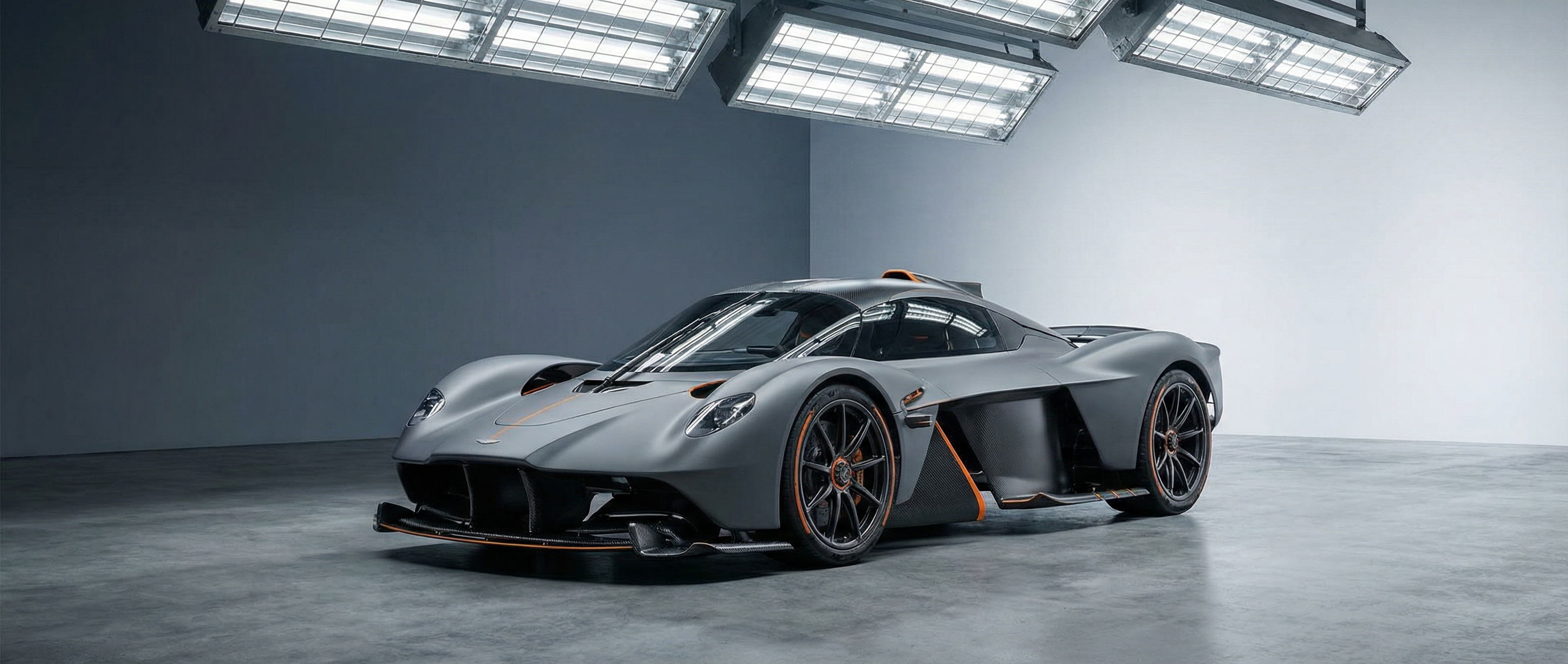 장기렌트카 견적 비교 메인 히어로 이미지